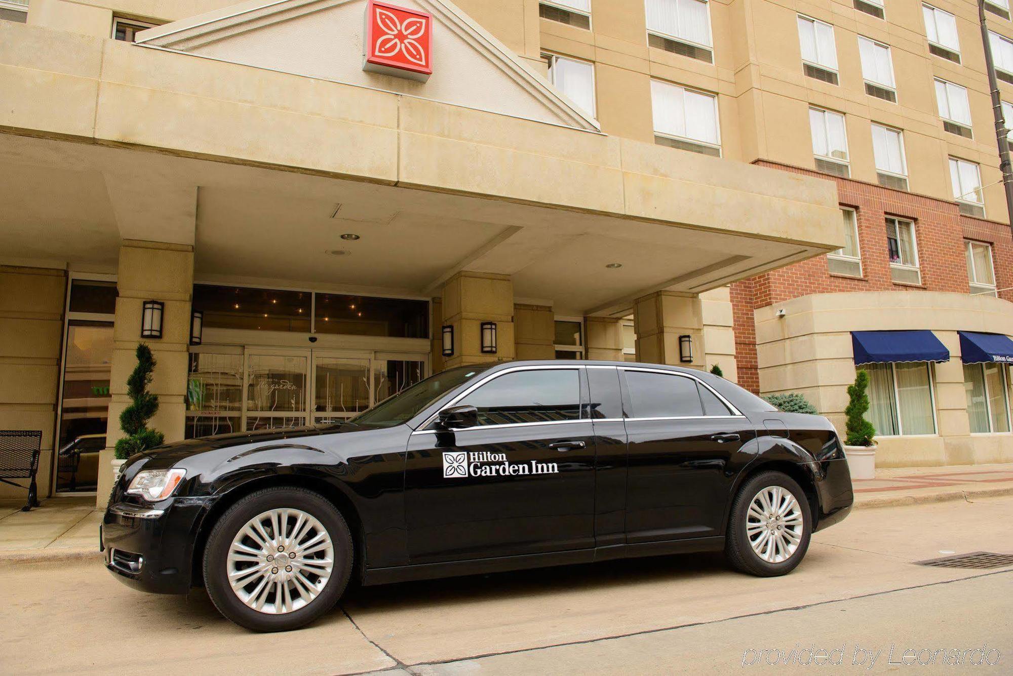 Hilton Garden Inn Rochester Downtown Exterior photo