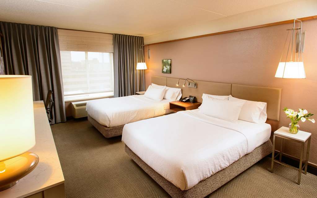 Hilton Garden Inn Rochester Downtown Room photo