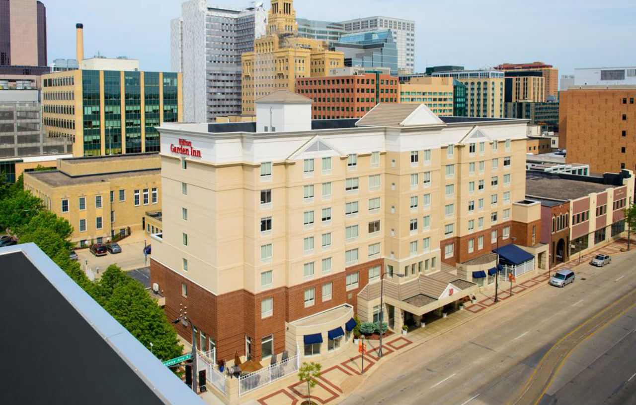 Hilton Garden Inn Rochester Downtown Exterior photo